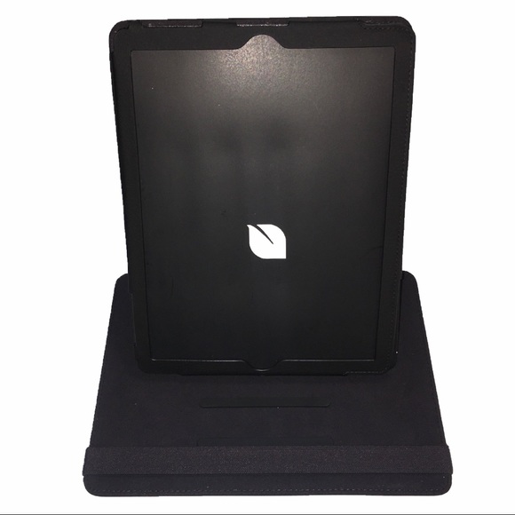 APPLE iPAD INCASE CASES (1 AVAILABLE) - Picture 5 of 8